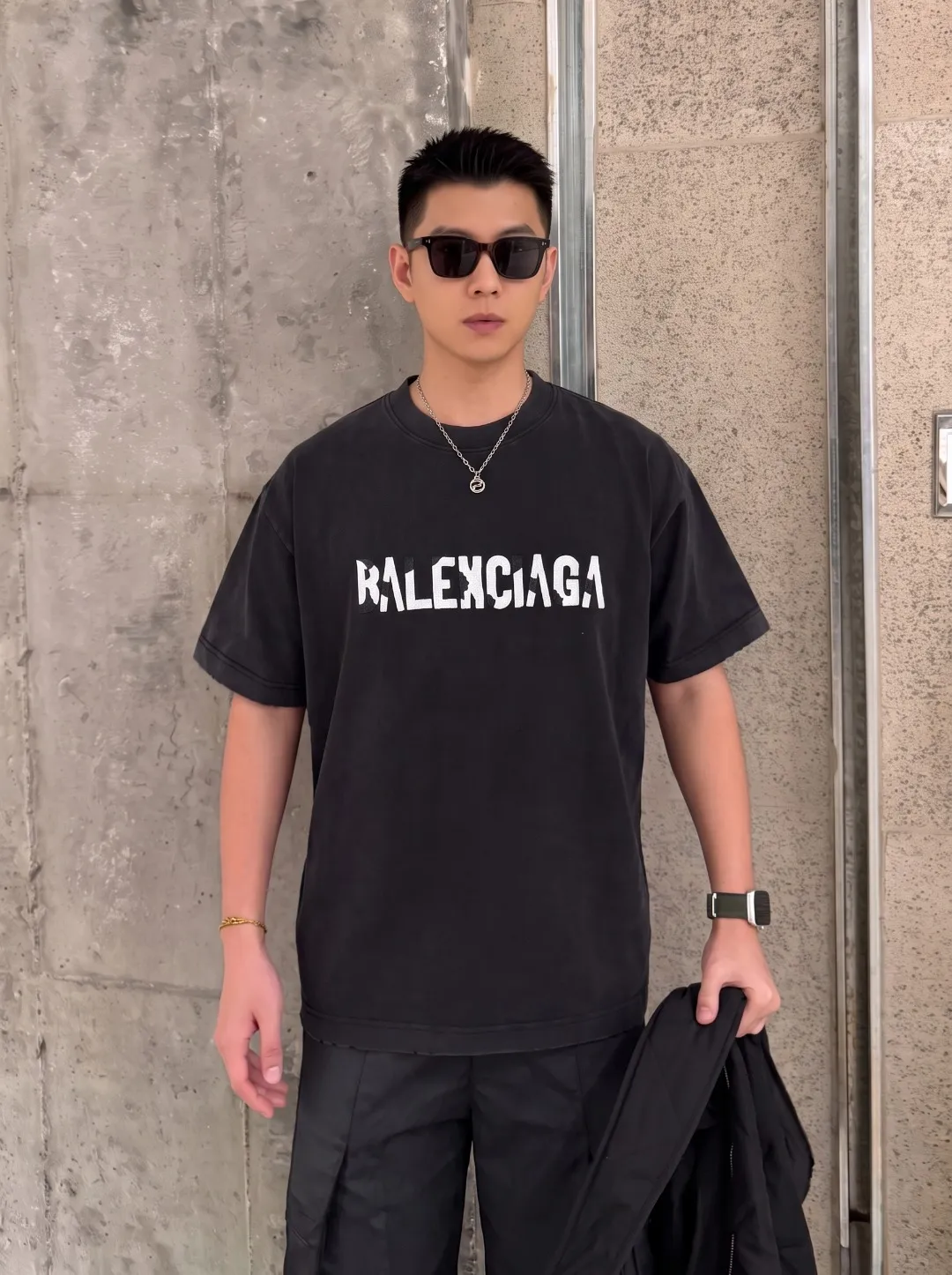 P100✨🔥 [BALENCIAGA] 2026FW short-sleeved T-shirt Premium 26s double yarn 300g fabric embroidery fraying process Color: Black White Red Size: S M L XL 2XL